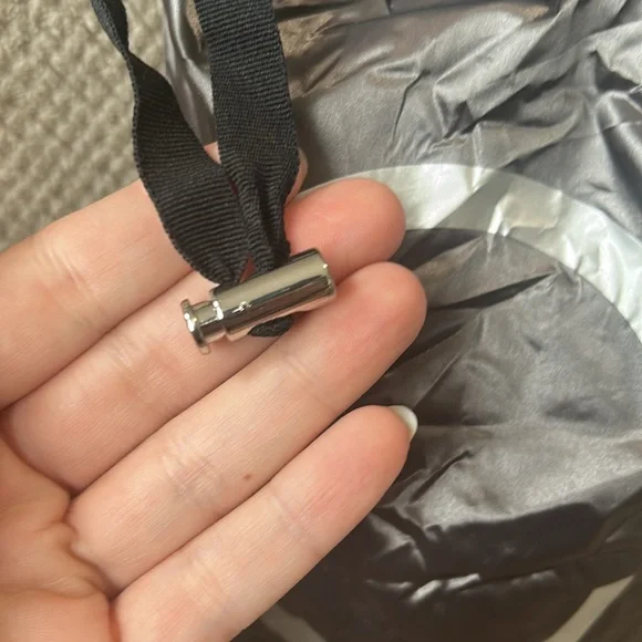 🤑BUNDLE ONLY🤑🩶Calvin Klein Metallic Gray & Silver Drawstring Bag - Picture 7 of 7